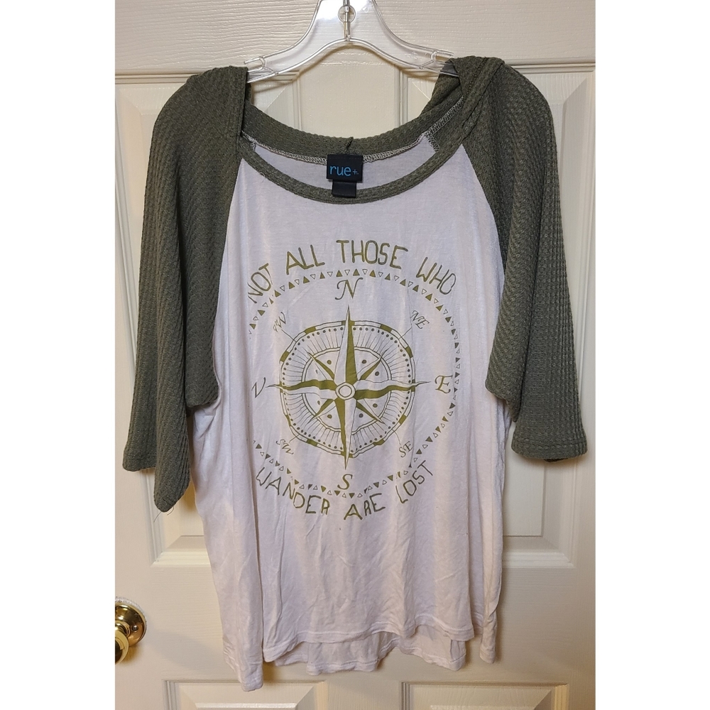 EUC 2X Rue 21 Hoodie Shirt